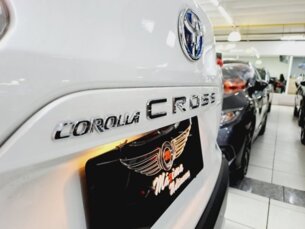 Foto 10 - Toyota Corolla Cross Corolla Cross 1.8 XRX Hybrid CVT automático
