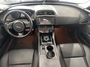Foto 4 - Jaguar XE XE 2.0 GTDI Pure automático
