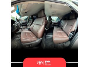 Foto 4 - Toyota SW4 SW4 2.8 TDI SRX 5L 4x4 (Aut) automático