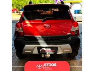Foto 2 - Toyota Etios Hatch Etios Cross 1.5 (Flex) manual