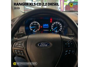 Foto 9 - Ford Ranger (Cabine Dupla) Ranger 2.2 TD XLS CD 4x4 (Aut) automático