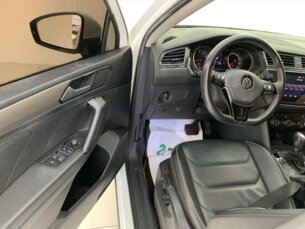 Foto 9 - Volkswagen Tiguan Tiguan Allspace Comfortline 1.4 250 TSI DSG automático