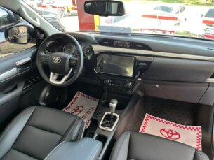 Foto 4 - Toyota Hilux Cabine Dupla Hilux CD 2.8 TDI SRV 4WD automático