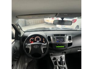 Foto 6 - Toyota Hilux Cabine Dupla Hilux 2.7 Flex 4x4 CD SRV (Aut) automático