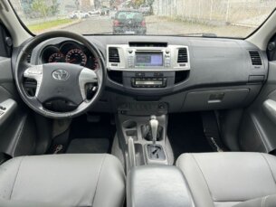 Foto 8 - Toyota Hilux Cabine Dupla Hilux 2.7 Flex 4x4 CD SRV (Aut) automático