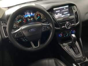 Foto 5 - Ford Focus Hatch Focus Hatch Titanium 2.0 PowerShift automático