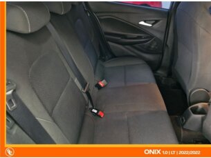 Foto 7 - Chevrolet Onix Onix 1.0 LT manual