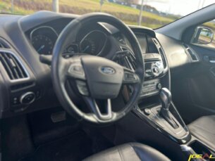 Foto 8 - Ford Focus Hatch Focus Hatch Titanium 2.0 PowerShift automático
