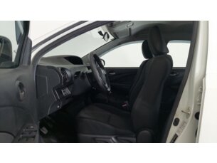 Foto 10 - Toyota Etios Hatch Etios X Standard 1.3 (Flex) manual