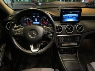 Foto 8 - Mercedes-Benz GLA GLA 200 Style (Flex) automático
