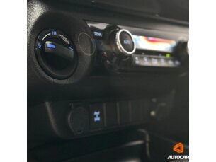 Foto 9 - Toyota Hilux Cabine Dupla Hilux 2.8 TDI SR CD Challenge 4x4 (Aut) automático