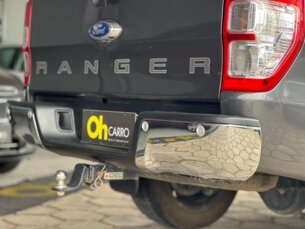 Foto 9 - Ford Ranger (Cabine Dupla) Ranger 3.2 Limited CD 4x4 (Aut) automático