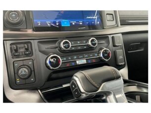 Foto 9 - Ford F-150 F-150 5.0 V8 Platinum CD 4WD automático