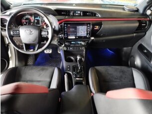 Foto 7 - Toyota Hilux Cabine Dupla Hilux CD 2.8 TDI GR-S 4WD (Aut) automático