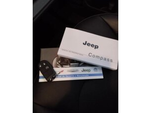 Foto 7 - Jeep Compass Compass 1.3 T270 Longitude 80 anos automático