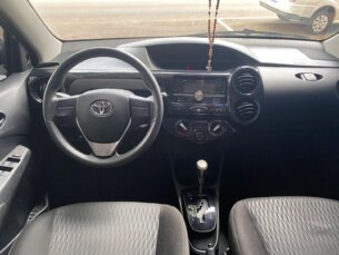 Foto 7 - Toyota Etios Hatch Etios X 1.3 (Flex) (Aut) automático