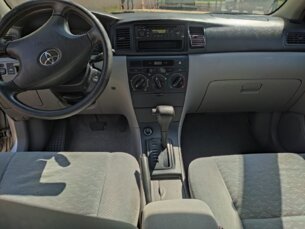 Foto 4 - Toyota Corolla Corolla Sedan XEi 1.8 16V (nova série) (aut) automático