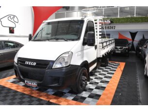 Foto 4 - Iveco Daily Daily 35S14 CS - 3000 Luxo TURBO manual