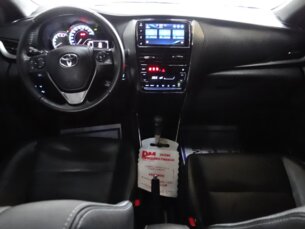 Foto 6 - Toyota Yaris Hatch Yaris 1.5 XLS Connect CVT automático