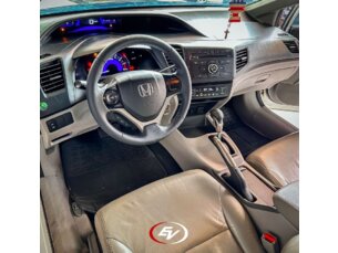 Foto 2 - Honda Civic Civic LXS 1.8 i-VTEC (Aut) (Flex) manual