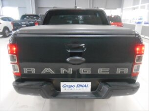 Foto 5 - Ford Ranger (Cabine Dupla) Ranger 2.2 CD Black (Aut) automático