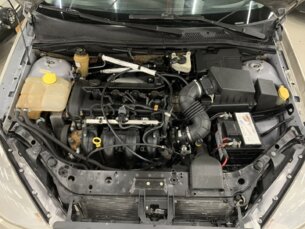 Foto 7 - Ford Focus Hatch Focus Hatch Ghia 2.0 16V Duratec (Aut) automático
