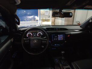 Foto 10 - Toyota Hilux Cabine Dupla Hilux 2.8 TDI CD SRX 4x4 (Aut) automático