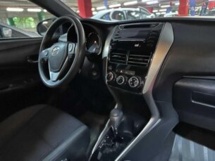 Foto 9 - Toyota Yaris Hatch Yaris 1.3 XL Plus Tech CVT (Flex) manual
