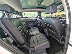 Foto 7 - Volkswagen Tiguan Tiguan Allspace Comfortline 1.4 250 TSI DSG automático