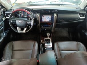 Foto 5 - Toyota SW4 SW4 2.8 TDI SRX 7L 4x4 (Aut) automático