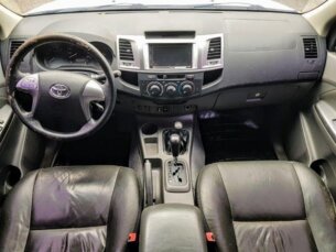 Foto 7 - Toyota Hilux Cabine Dupla Hilux 3.0 TDI 4x4 CD SR automático