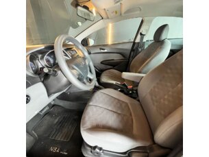 Foto 8 - Hyundai HB20S HB20S 1.6 Comfort Plus (Aut) manual