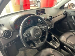 Foto 3 - Audi A1 A1 1.4 TFSI Sportback Attraction S Tronic automático