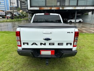 Foto 4 - Ford Ranger (Cabine Dupla) Ranger 2.2 TD XLS CD 4x4 (Aut) automático
