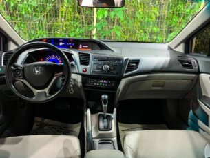 Foto 10 - Honda Civic Civic LXS 1.8 i-VTEC (Aut) (Flex) automático