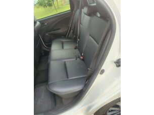 Foto 10 - Toyota Etios Hatch Etios XLS 1.5 (Flex) (Aut) automático