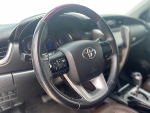 Foto 5 - Toyota Hilux Cabine Dupla Hilux 2.7 SR CD 4x2 (Flex) (Aut) automático