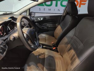 Foto 10 - Ford New Fiesta Hatch New Fiesta Titanium 1.6 16V PowerShift manual