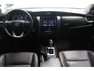 Foto 5 - Toyota SW4 SW4 2.8 TDI SRX 5L 4x4 (Aut) automático