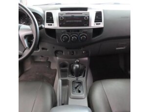 Foto 8 - Toyota Hilux Cabine Dupla Hilux 3.0 TDI 4x4 CD SR (Aut) automático