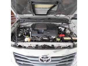 Foto 9 - Toyota Hilux Cabine Dupla Hilux 3.0 TDI 4x4 CD SR (Aut) automático