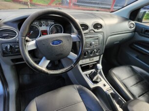 Foto 6 - Ford Focus Hatch Focus Hatch Ghia 2.0 16V (Flex) manual