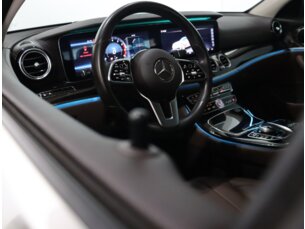 Foto 8 - Mercedes-Benz Classe E E 300 Exclusive automático