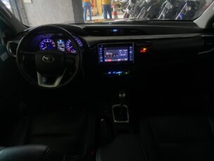 Foto 4 - Toyota Hilux Cabine Dupla Hilux 2.7 SRV CD 4x4 (Flex) (Aut) automático
