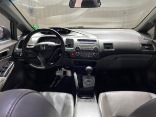 Foto 4 - Honda Civic New Civic Sedan LXS 1.8 automático
