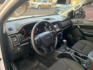 Foto 10 - Ford Ranger (Cabine Dupla) Ranger 2.2 CD XLS 4WD automático