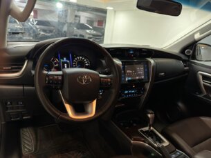 Foto 9 - Toyota SW4 SW4 2.7 SRV 7L 4x2 (Aut) (Flex) automático