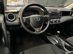 Foto 10 - Toyota RAV4 RAV4 2.0 16v CVT automático