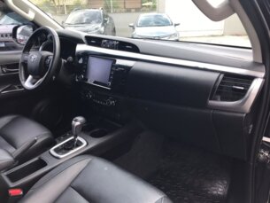 Foto 9 - Toyota Hilux Cabine Dupla Hilux 2.7 CD SRV 4x4 (Aut) automático