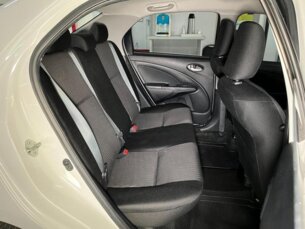 Foto 9 - Toyota Etios Sedan Etios Sedan X Plus 1.5 (Flex) (Aut) manual